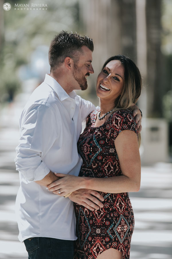 ExpectantDadCradlesBabyBump