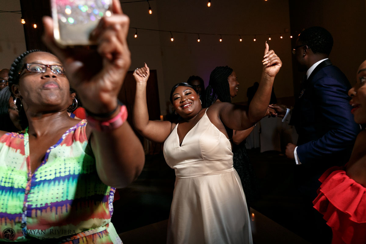 ReceptionDanceMoves