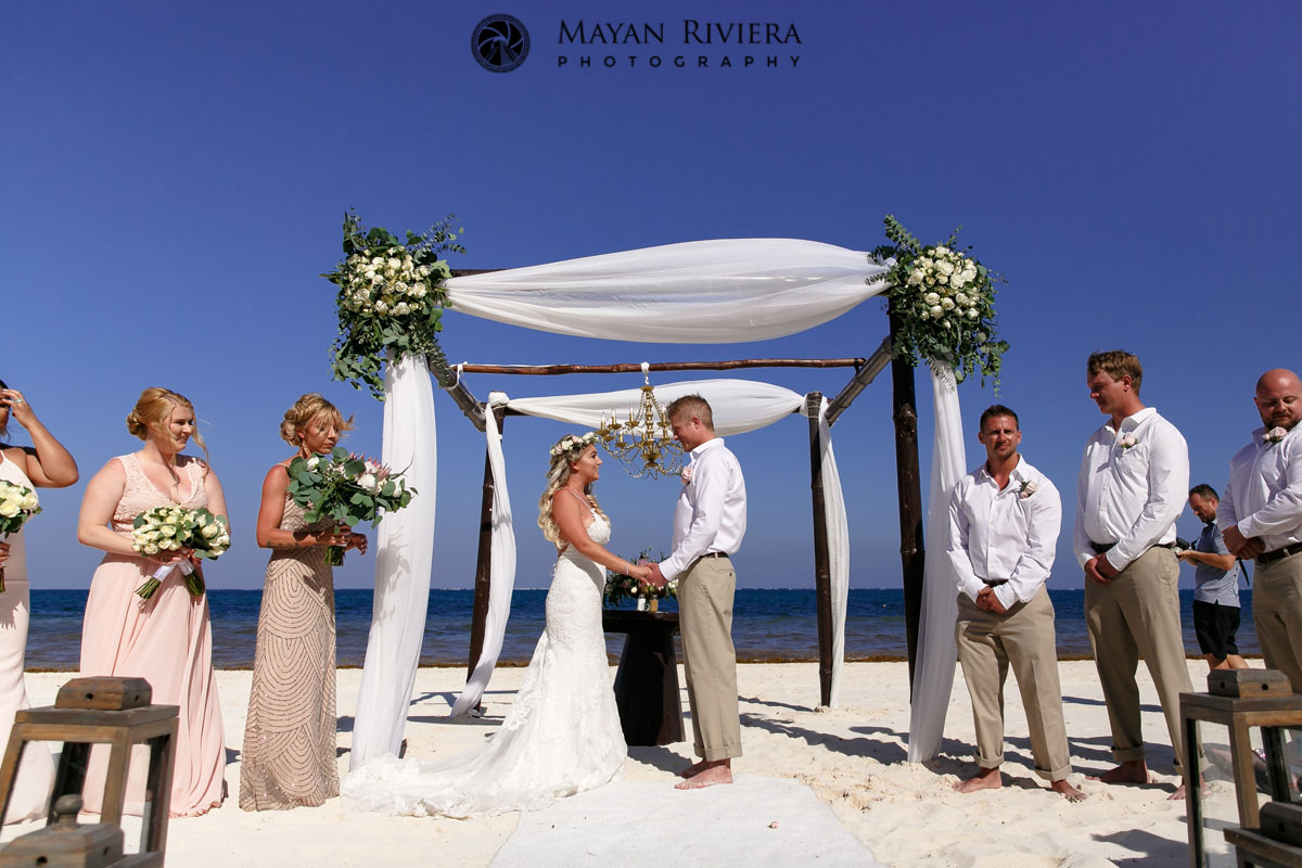 BeachWeddingCeremony