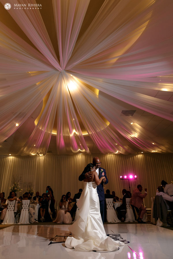 BrideDancesWithDad
