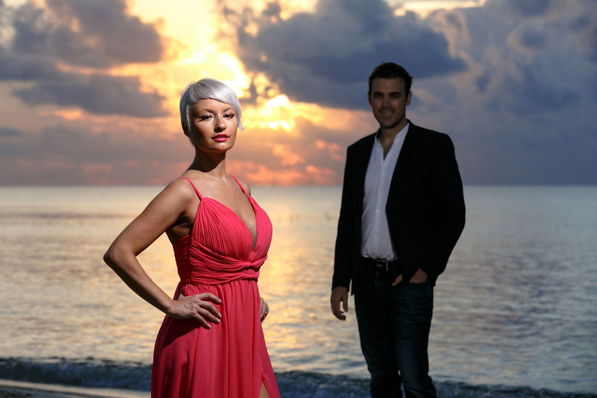 GitaAndAlanShilouettedBySunrise