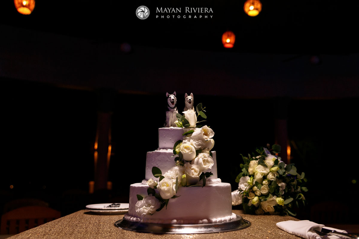 TopperDogsOnWhiteRoseWeddingCake
