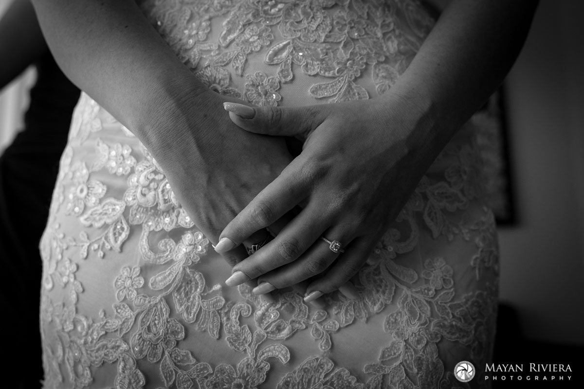 BridesHandsWithRing
