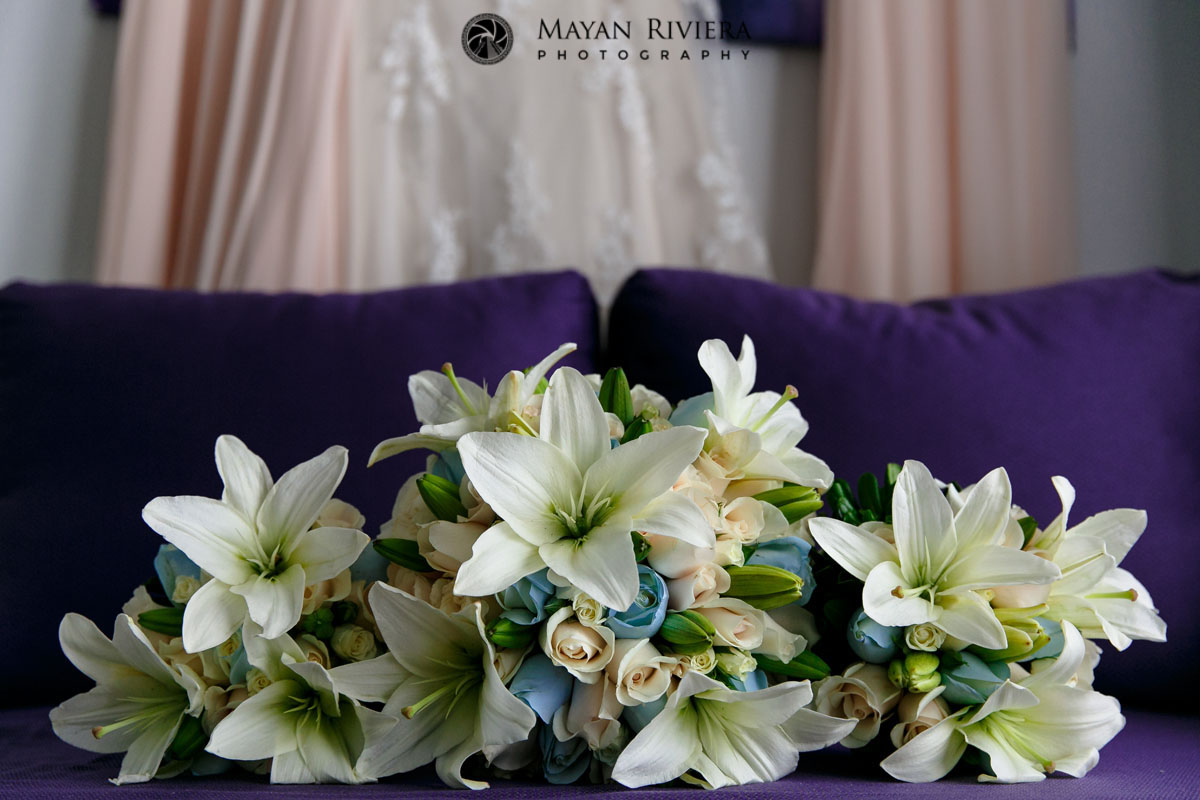TropicalFloralBouquets