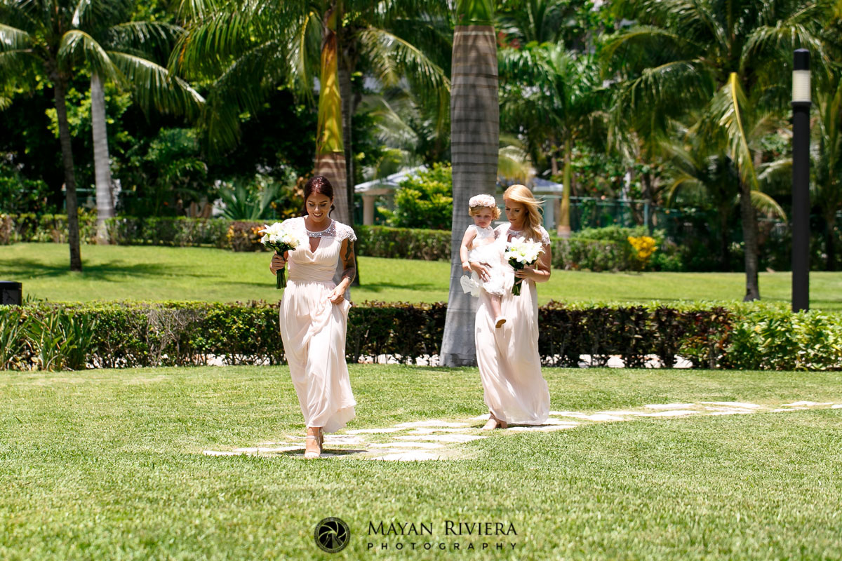 BridesmaidsWalkingIn