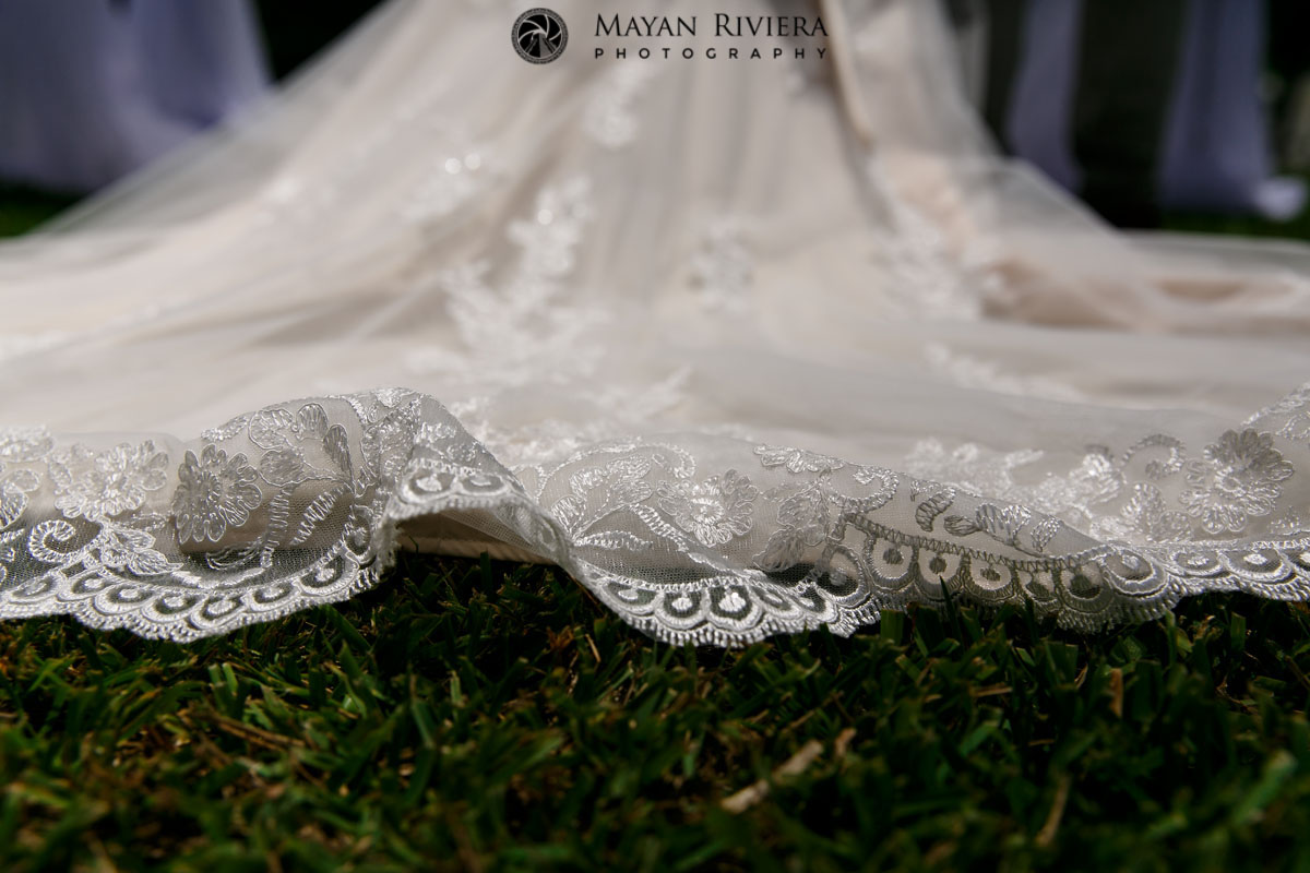 BridalGownLaceDetails
