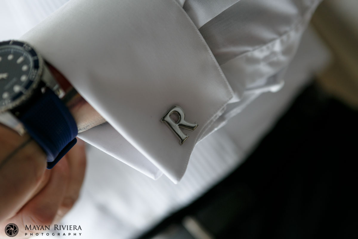 RobisInitialCufflinks
