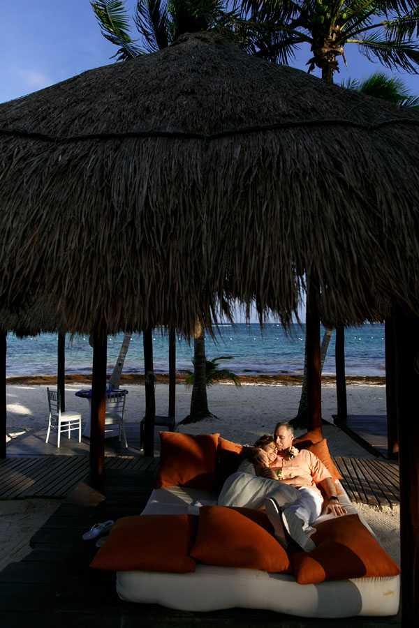 AnniversaryCoupleRelaxOnBeach