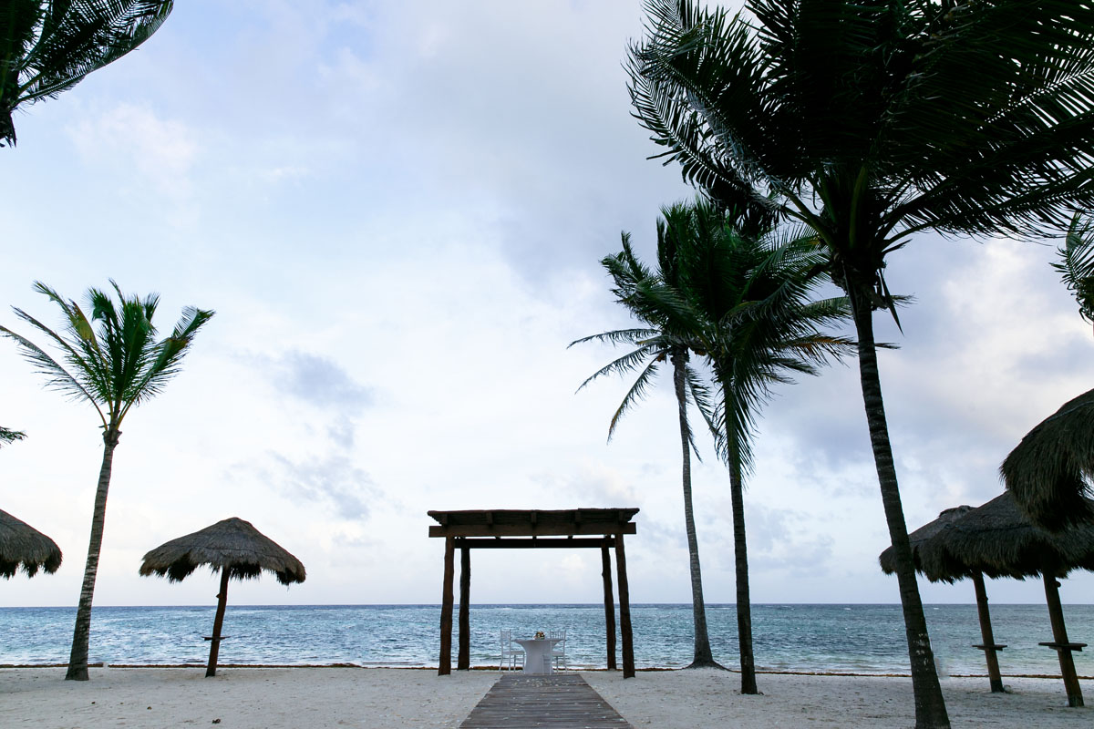 BeachsideTableForTwo