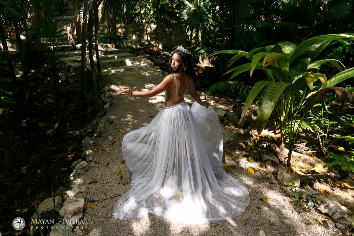 MelaniePosesInJungleGarden