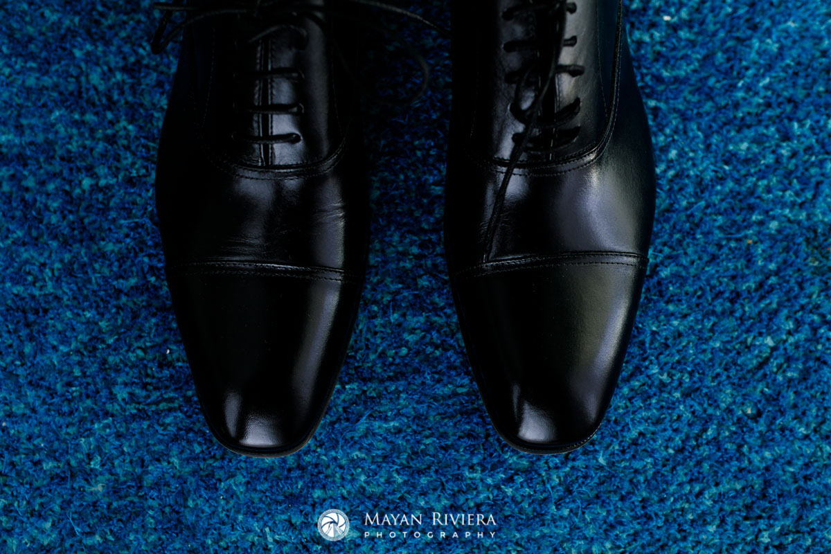 GroomsShoes
