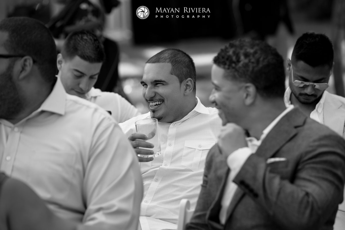 HappyWeddingGuests