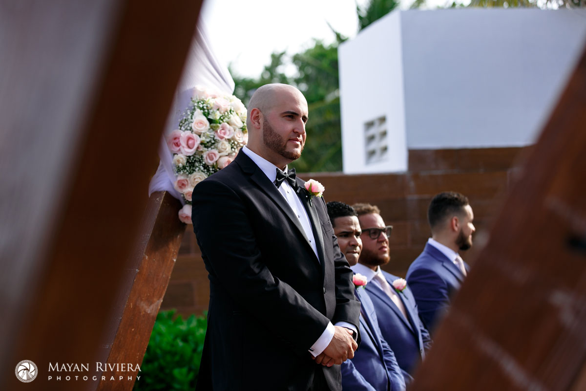 GroomAndGroomsmenWaiting
