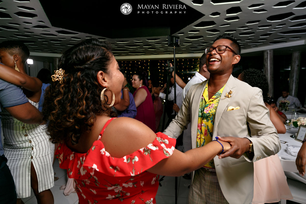 ReceptionDancingMoves