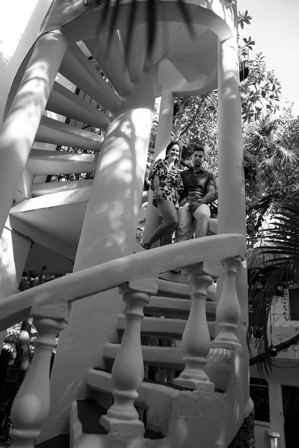 CouplePoseOnSpiralStaircase
