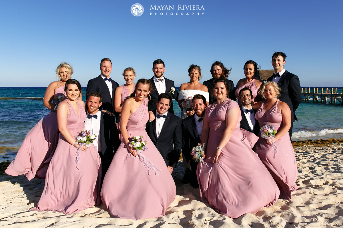 WeddingPartyPosesOnBeach