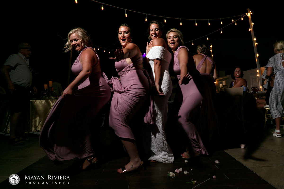 SexyLadiesDanceMoves