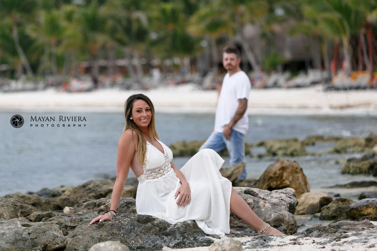 JasonWatchesCaitlinSittingOnRock