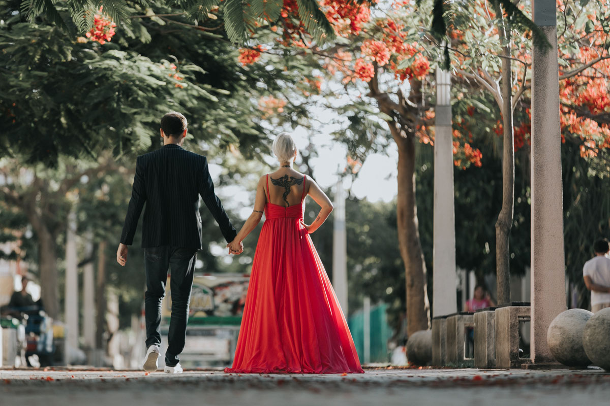 GitaAndAlanWalkUrbanStreet