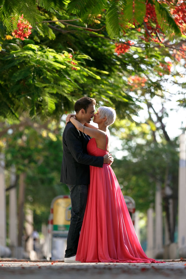 GitaAndAlanEmbraceOnUrbanStreet