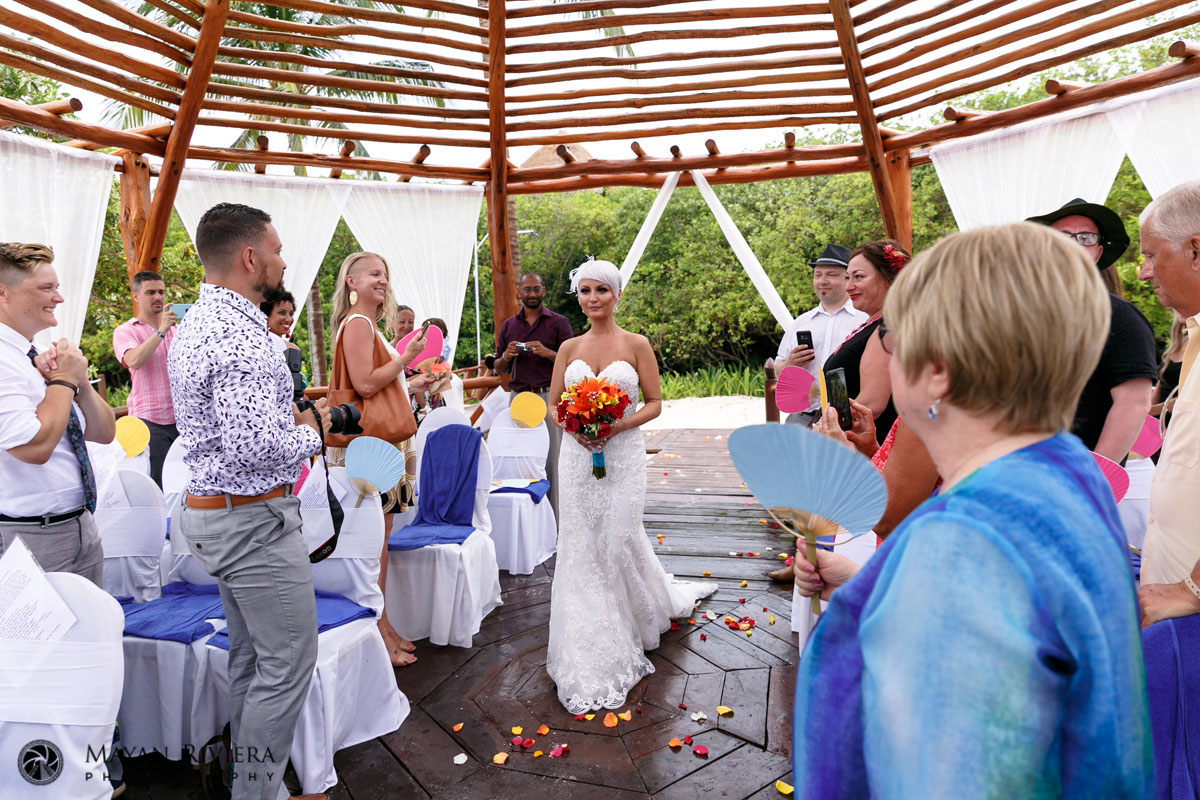 GlowingGitaWalksInOnPetals