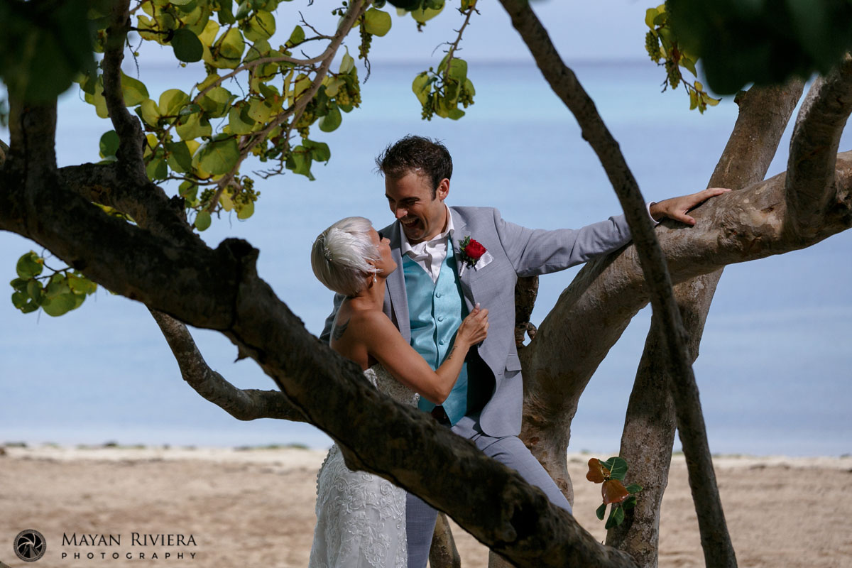 NewlywedsGazeAtEachOtherOnBeach