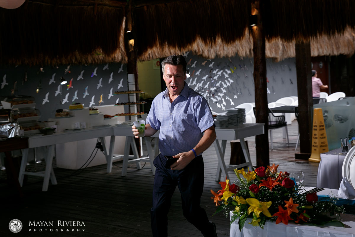 GuestWalksIntoReception