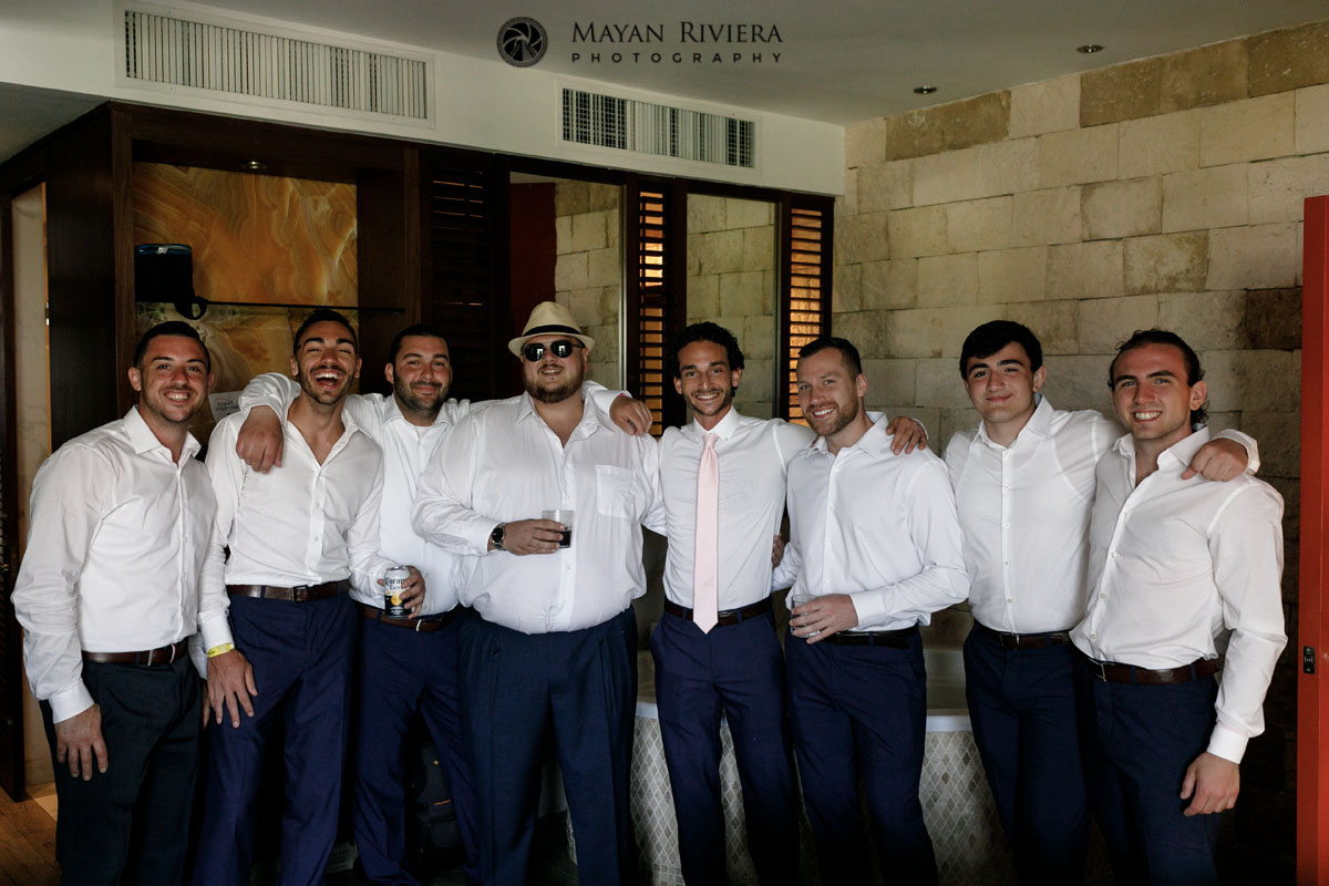 GroomPosesWithGroomsmen