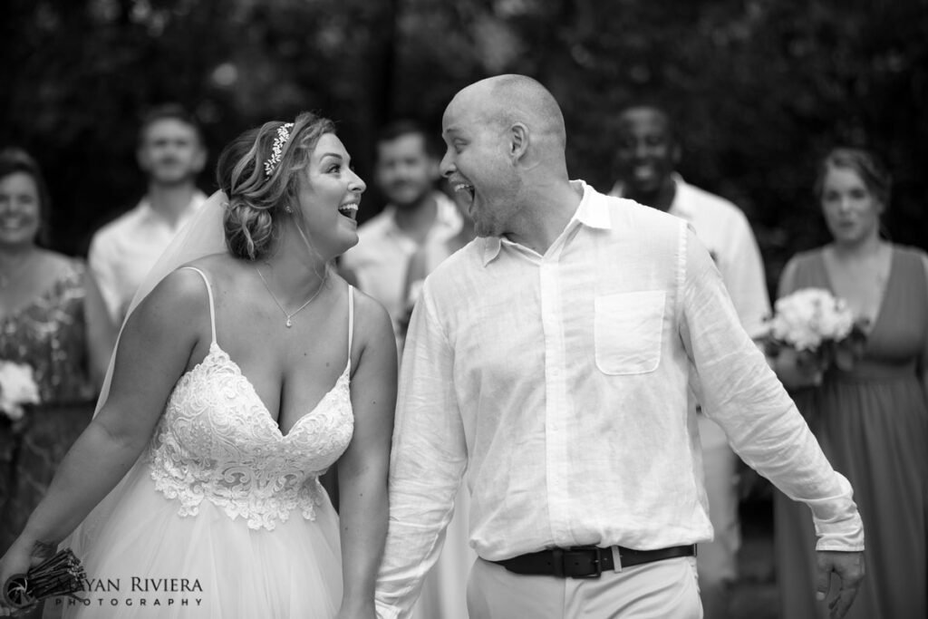 NewlywedsCheerWalkingOut