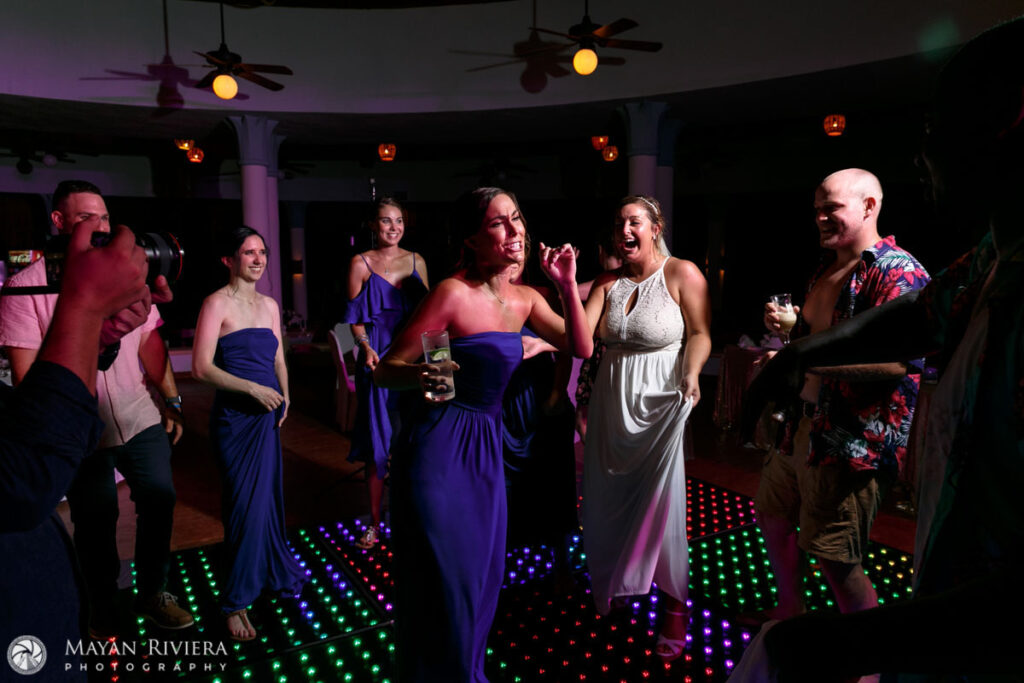 RockingReceptionDanceMoves