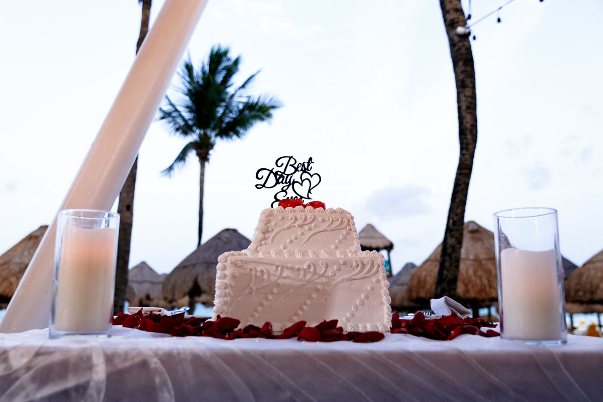 WeddingCakeDecor