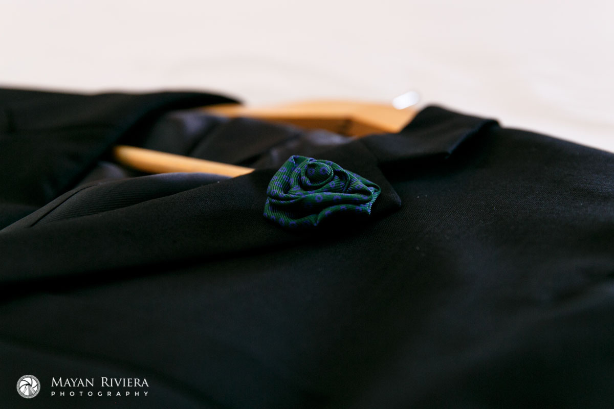 GroomsJacketWithBoutineer