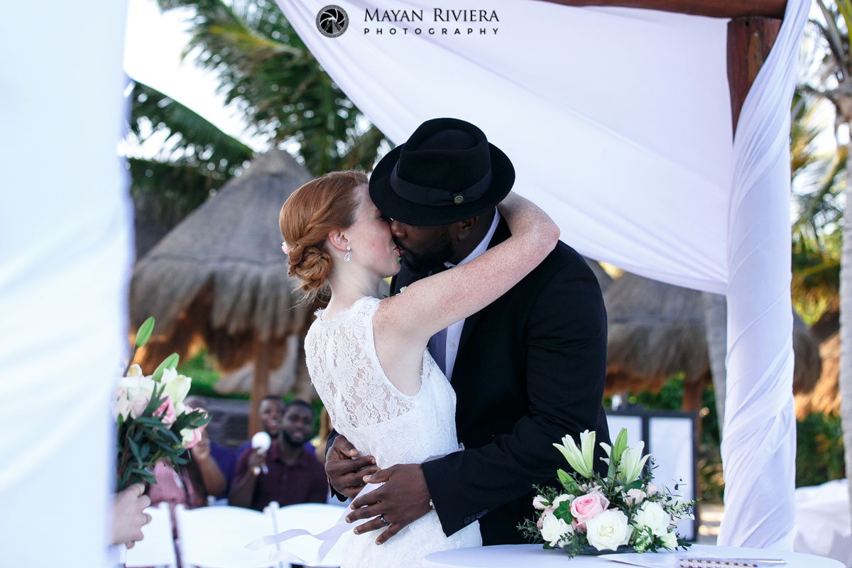 NewlywedsFirstKiss