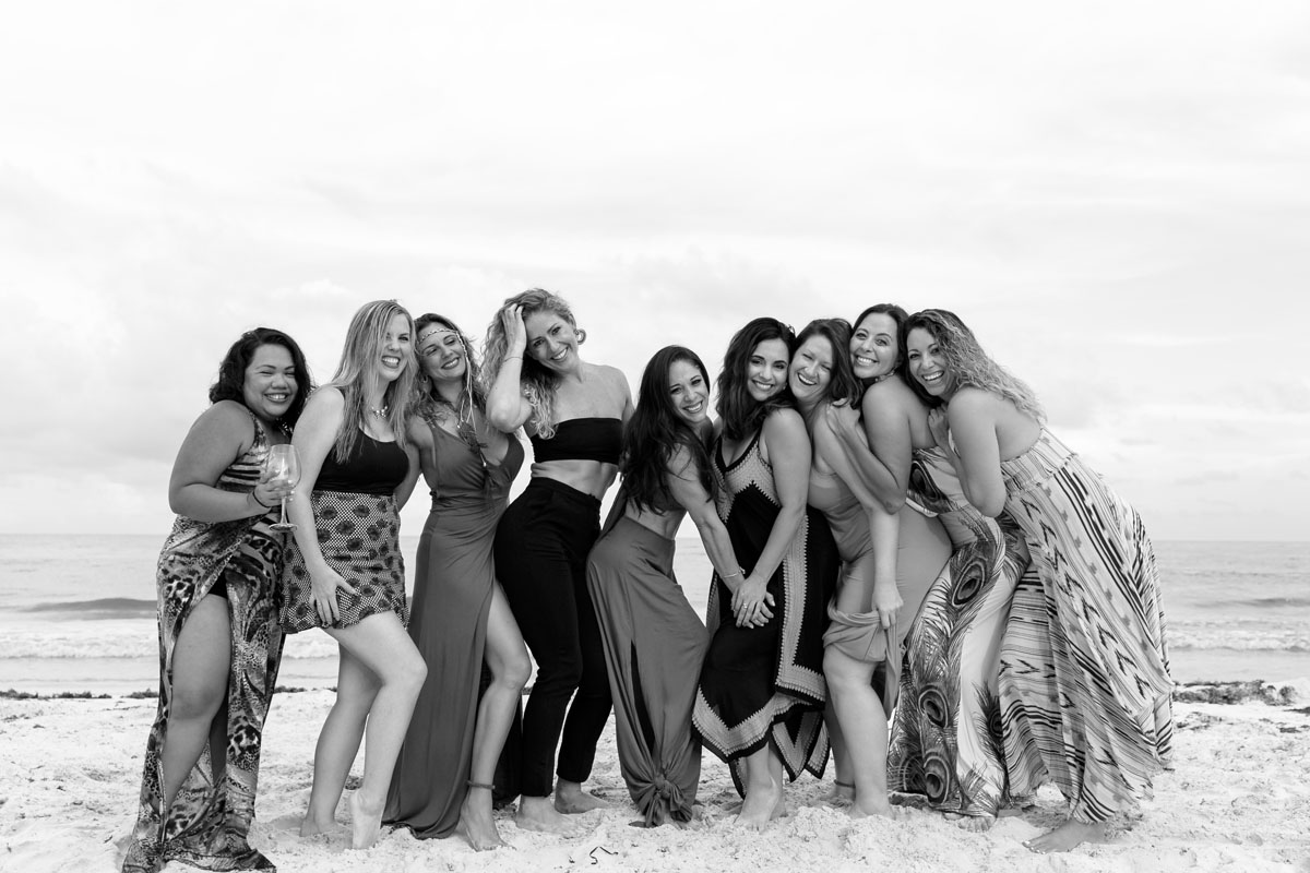 9FriendsPoseOnBeach