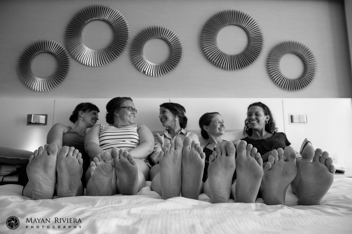 WeddingPartyRelaxOnBed