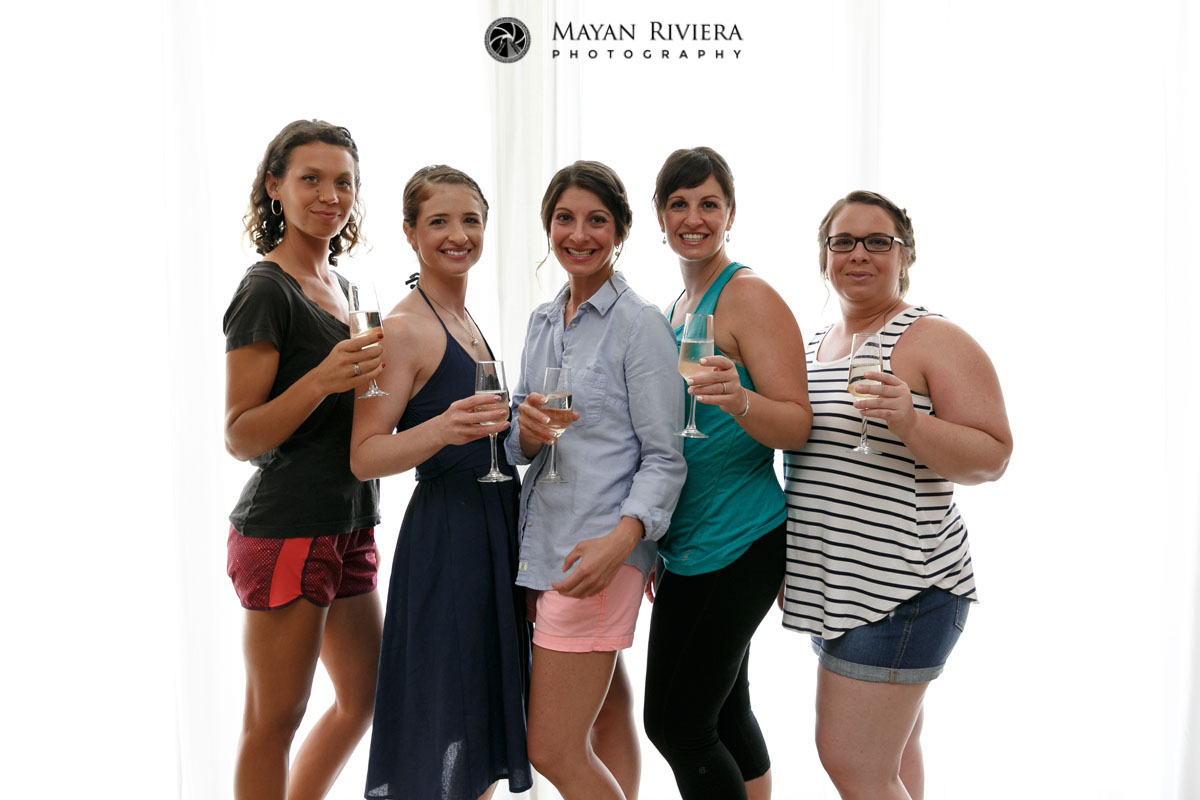 WeddingPartyToastWithChampagne