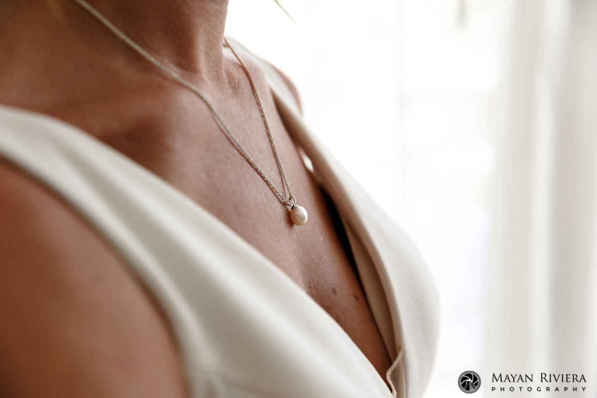 BridesPearlNecklace