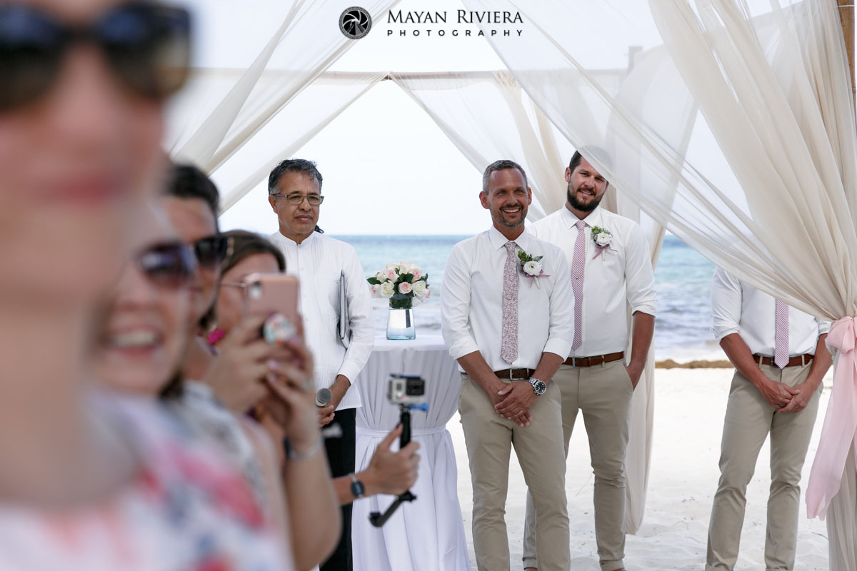 GroomWaitingForHisBride