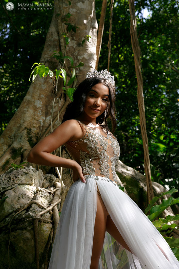 MelaniePosesByJungleTree