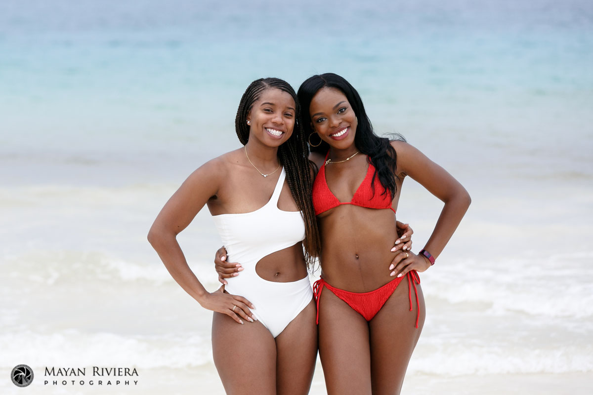 BrideArmInArmWithBestie