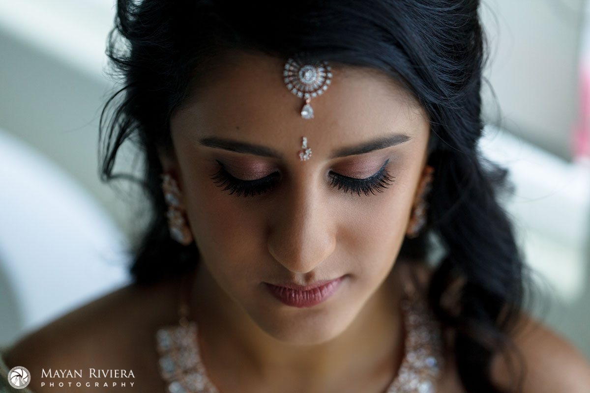 SmilingHinduBrideWithJewelery