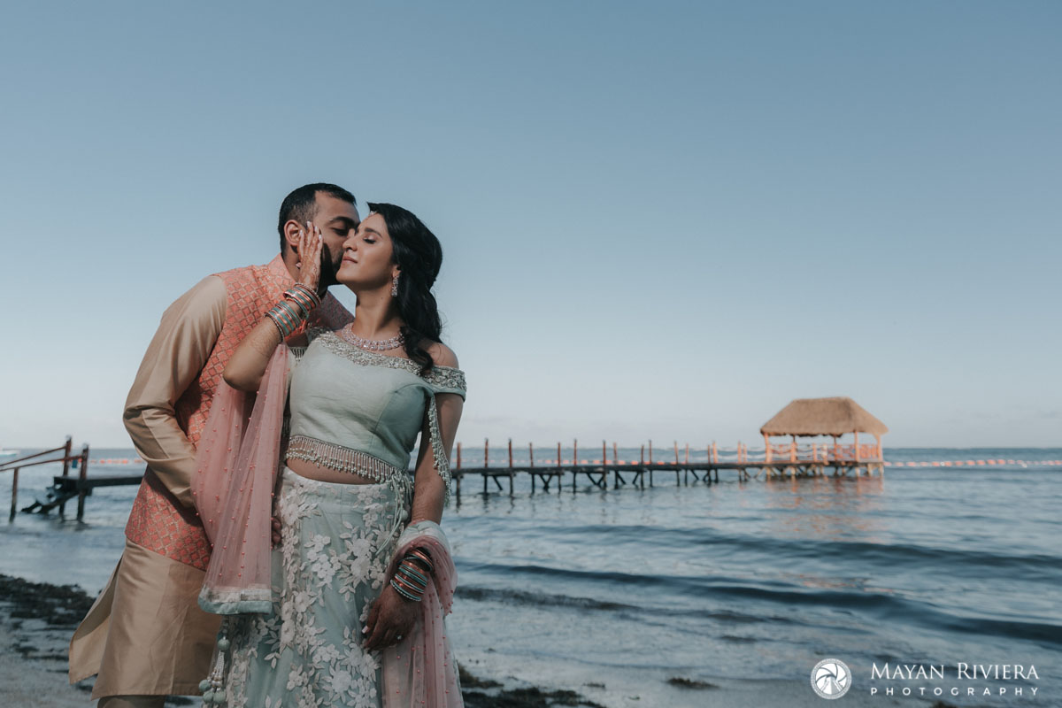 HinduWeddingCoupleKissingOnBeach