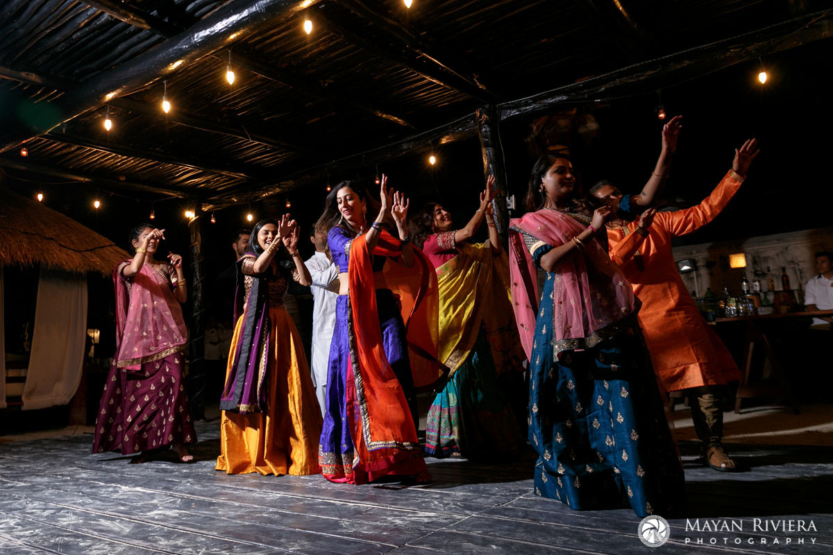 HinduWeddingGuestsDancing