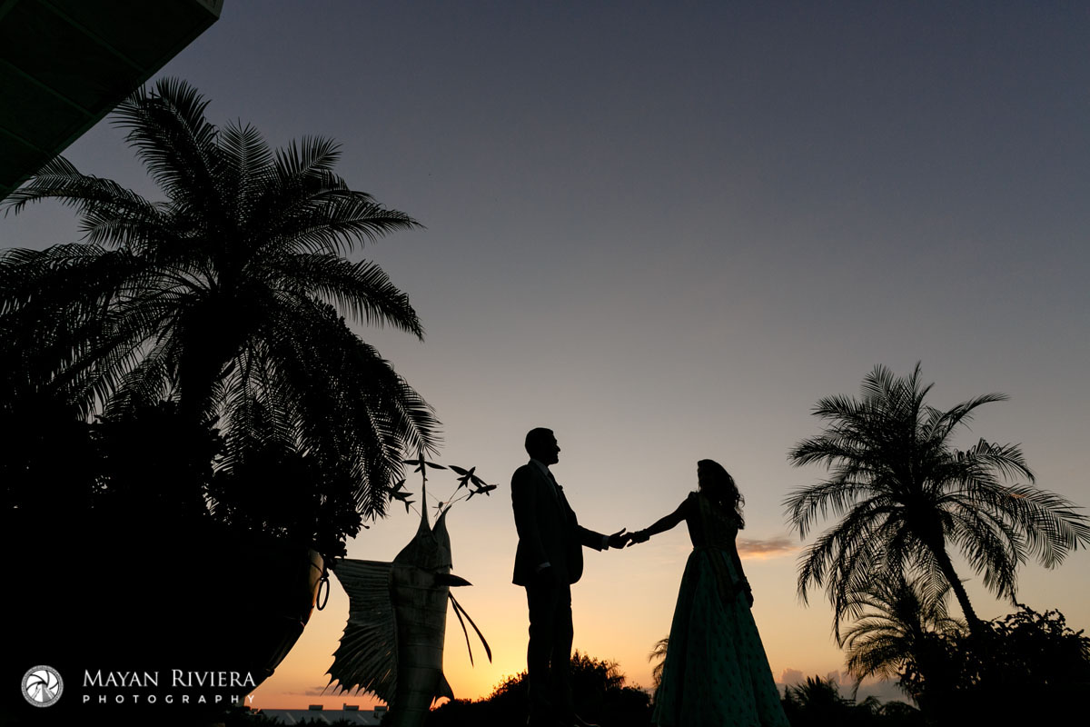 HinduNewlywedsPoseInSunsetShilouette