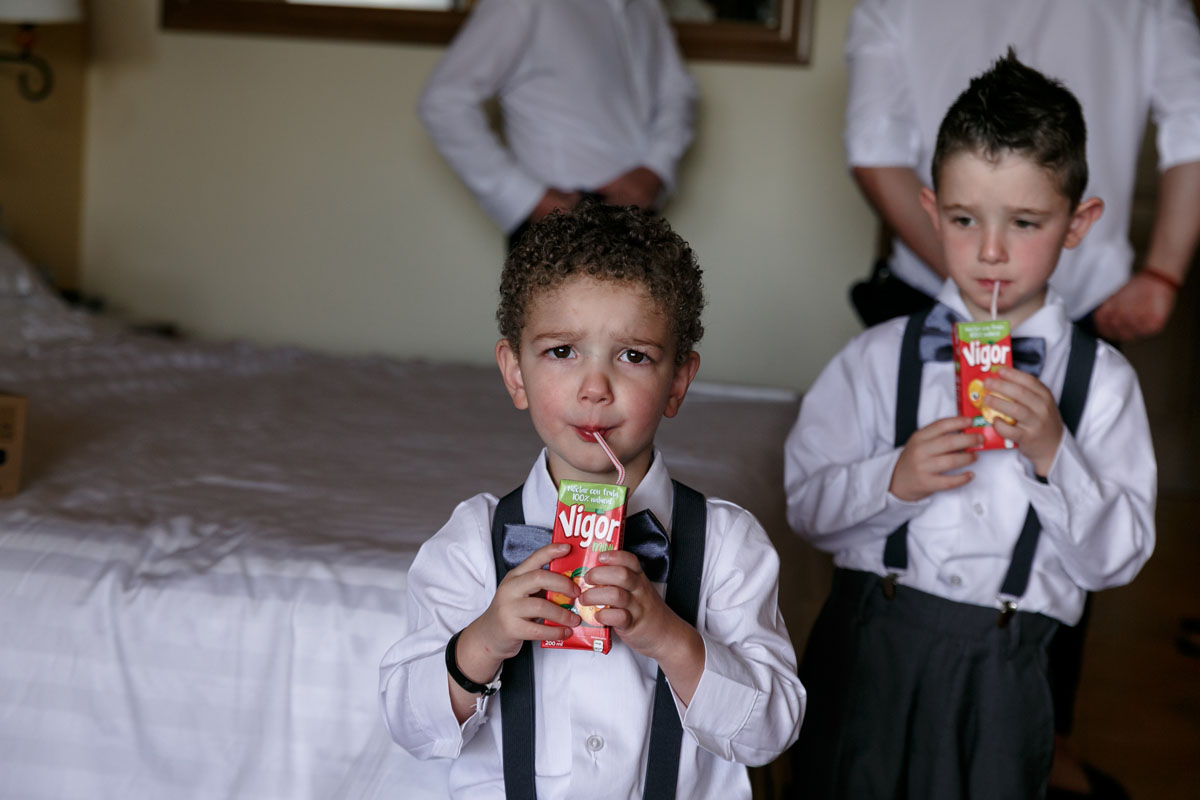 BarceloRingBearersSipJuiceBoxes