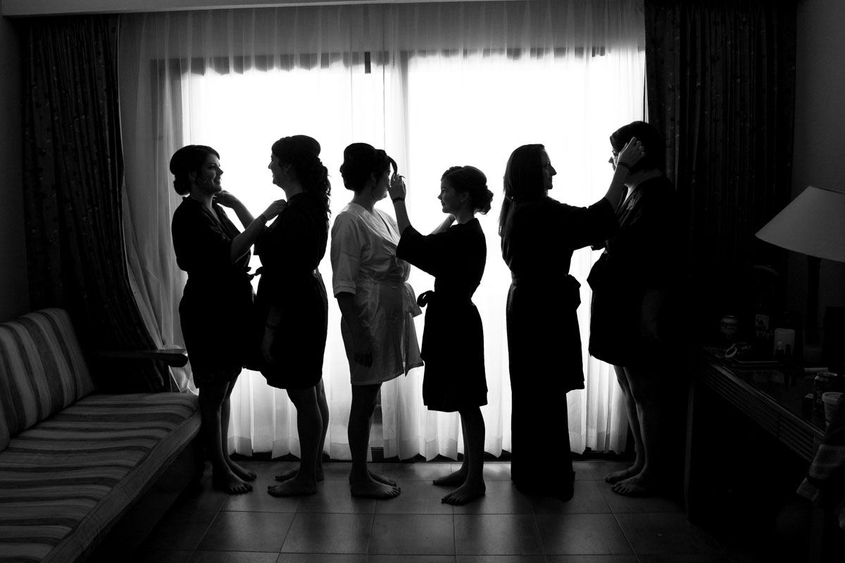 BarceloBrideWithBridesmaidsGettingReady