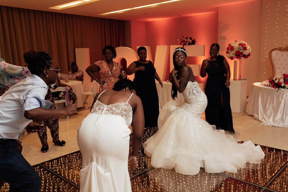 RockingDreamsPlayaMujeresReceptionDanceMoves