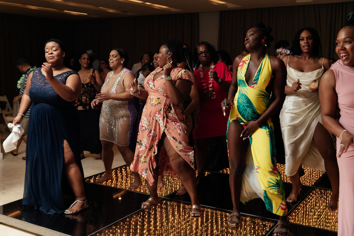 RockingReceptionDanceFloorMoves