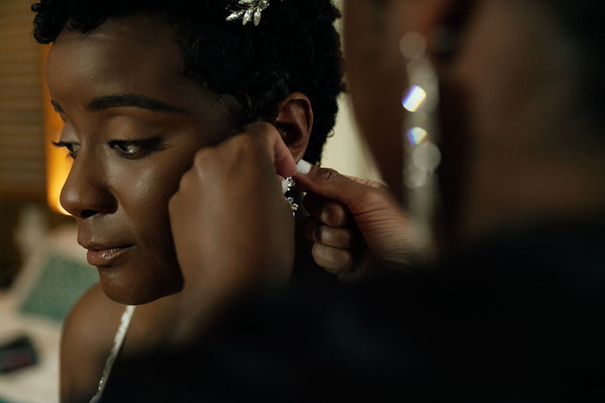 DreamsPlayaMujeresBrideGettingReady