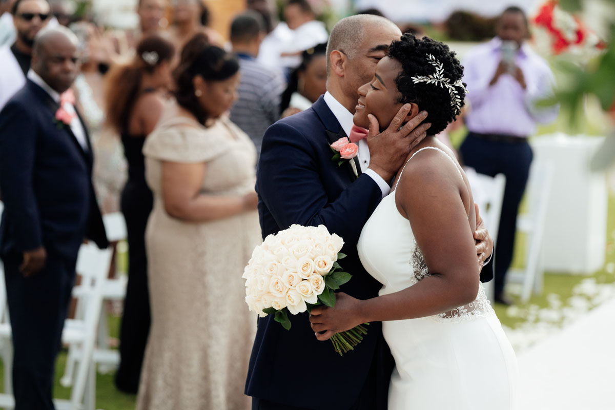 DreamsPlayaMujeresBrideGetsEmbraceFromDad